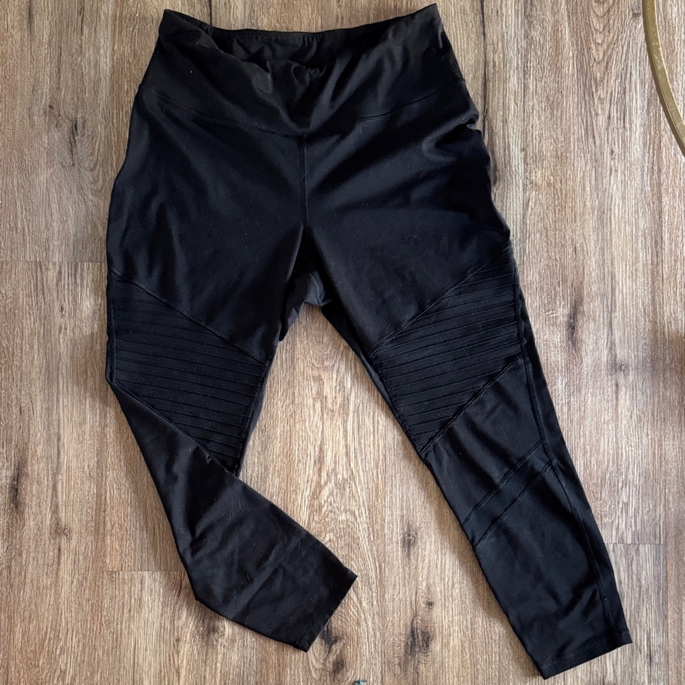 Old Navy Black Active Leggings